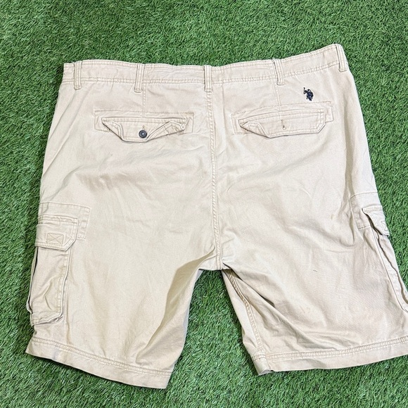 U.S. Polo Assn. Men's Tan Cargo Shorts - Picture 5 of 7